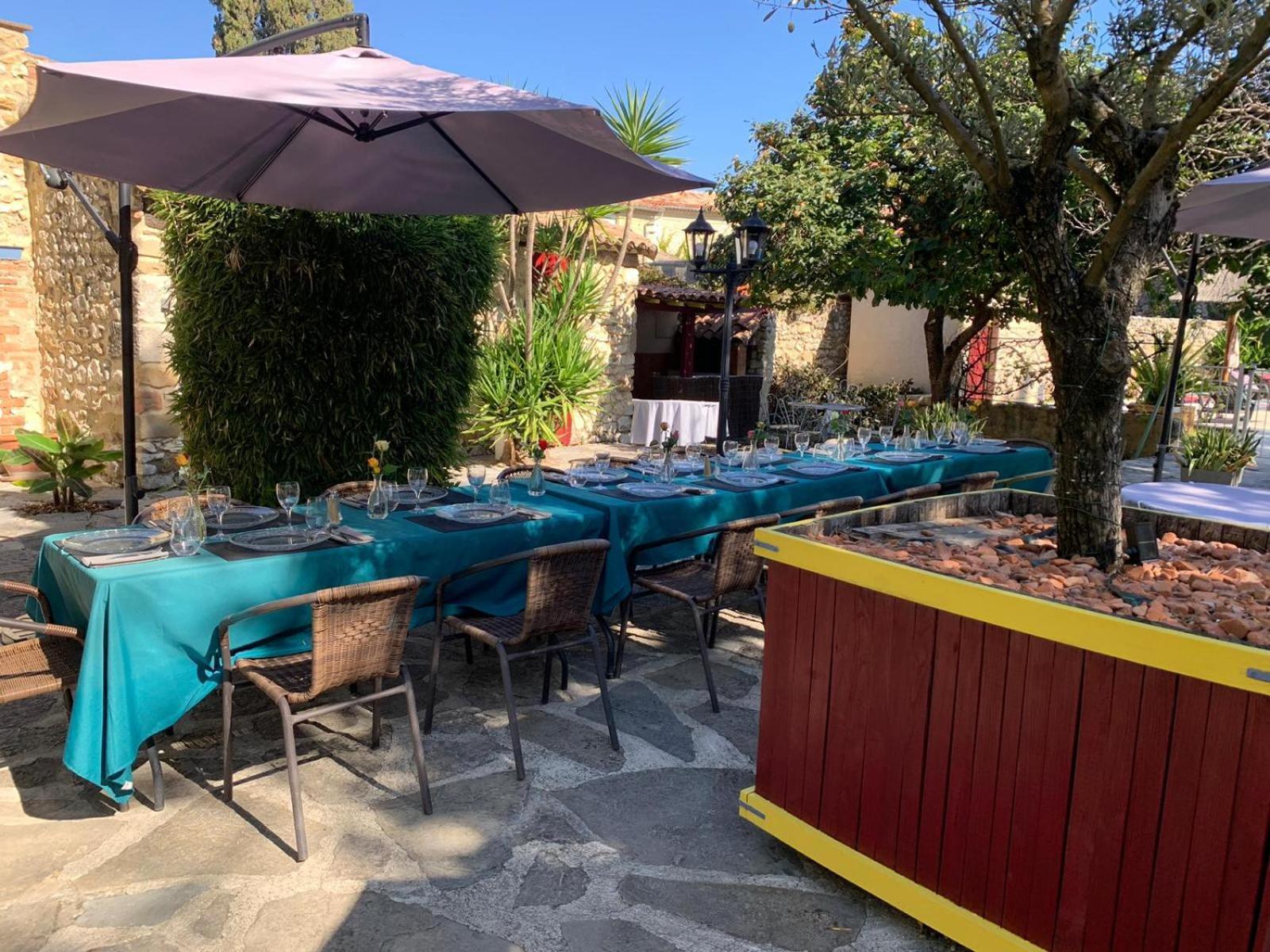 Logis Hotel Restaurant L'Esquielle Saint-Genies-de-Malgoires ภายนอก รูปภาพ