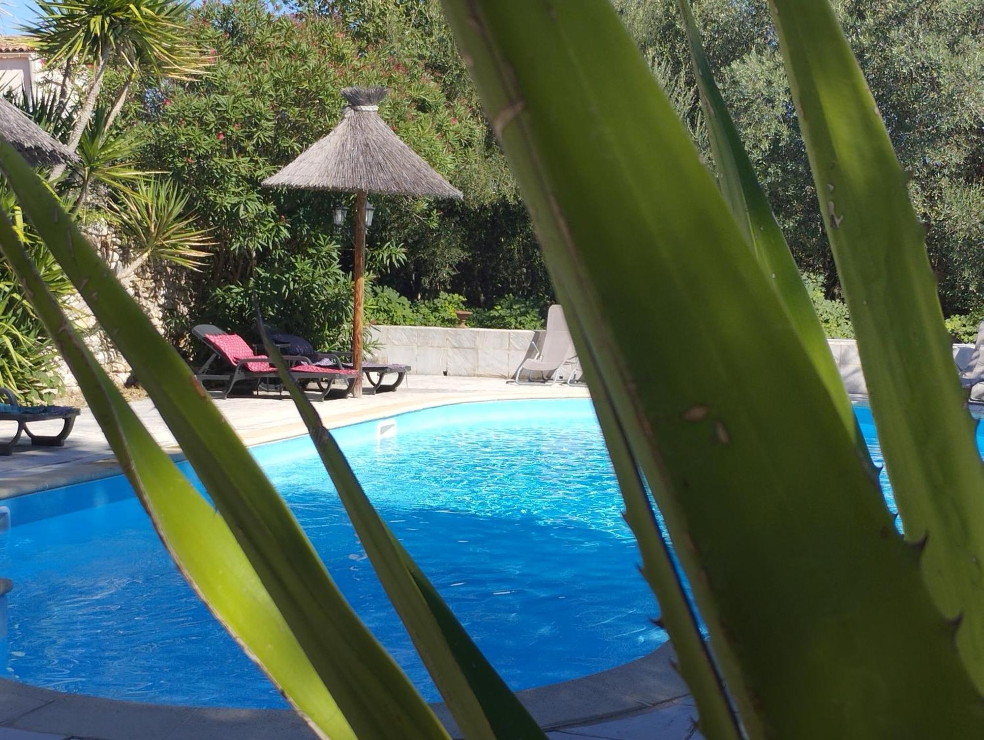 Logis Hotel Restaurant L'Esquielle Saint-Genies-de-Malgoires ภายนอก รูปภาพ