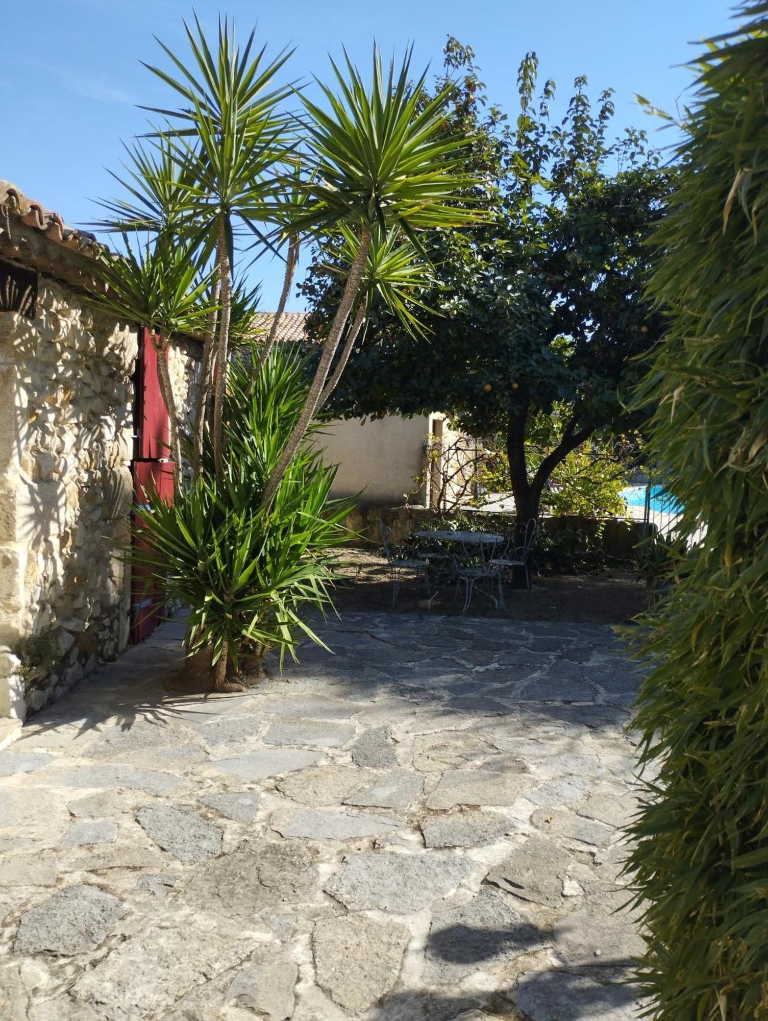 Logis Hotel Restaurant L'Esquielle Saint-Genies-de-Malgoires ภายนอก รูปภาพ