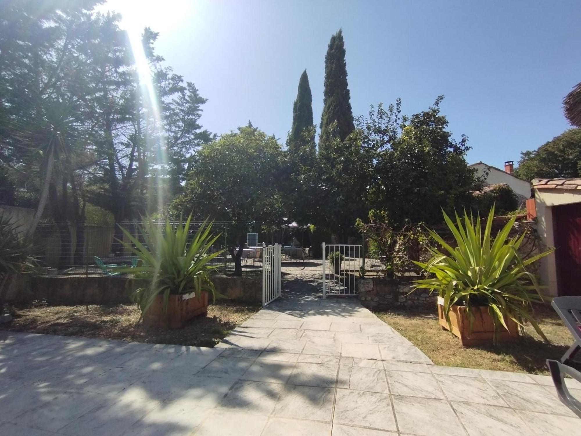 Logis Hotel Restaurant L'Esquielle Saint-Genies-de-Malgoires ภายนอก รูปภาพ